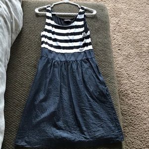 The Limited Brand Women’s dress! Gently used!!